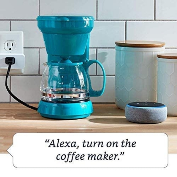 Amazon Echo Dot 4th Gen in White & Smart Plug Bundle - Picture 3 of 3